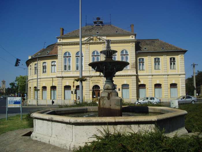 Hódmezővásárhely, Kálvin tér 04.jpg Hódmezővásárhely, Kálvin tér 04.jpg