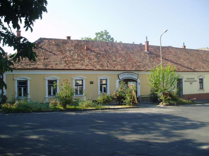 Sümeg, Szent István tér 01. 1.kép.jpg Sümeg, Szent István tér 01. 1.kép.jpg