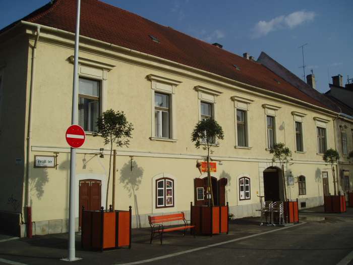 Sopron, Petőfi tér 05. 1.kép.jpg Sopron, Petőfi tér 05. 1.kép.jpg