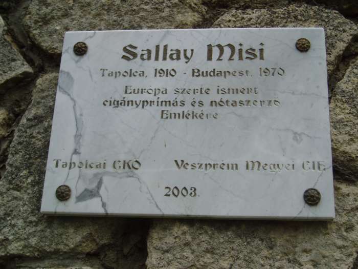 Tapolca, Városi Panteonfal. Sallai Misi.jpg Tapolca, Városi Panteonfal. Sallai Misi.jpg